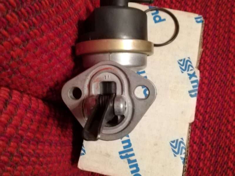 VW / Audi mit 827 er Motor (1.3 L - 1.8 L )... Benzinpumpe / Kraftstoff-Förderpumpe