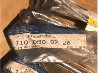 NOS Mercedes M110 W114 W116 W123 W126 Einlassventil 1100500726